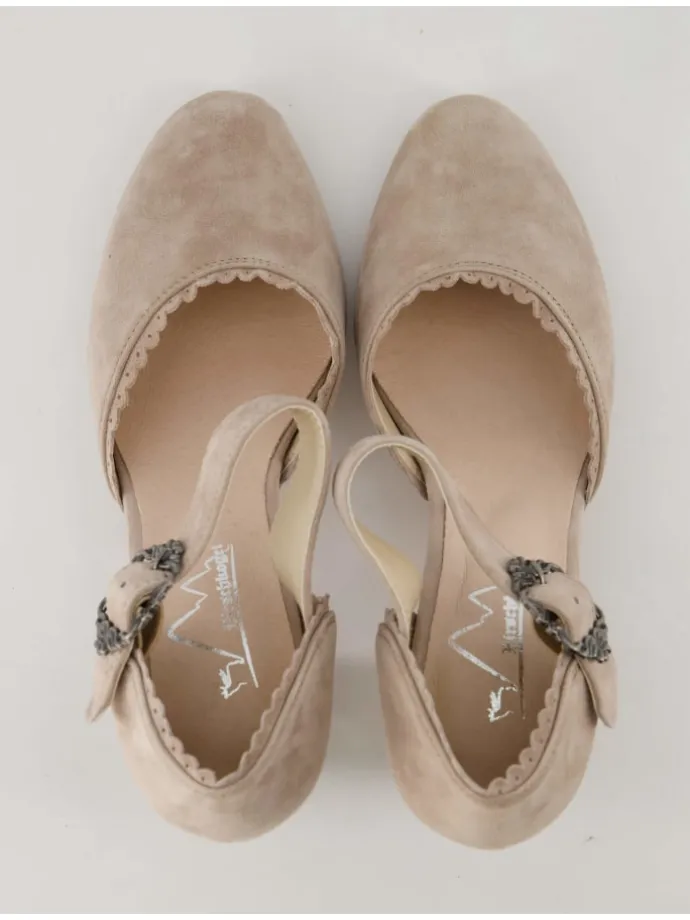 Klassische Pumps in Beige
