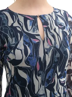 Kleid in Dunkelblau