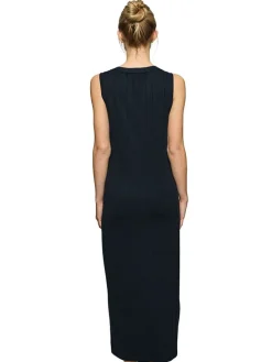 Kleid in Dunkelblau