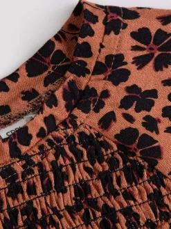 Kleid in Hellbraun/ Schwarz