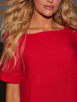 Kleid in Rot
