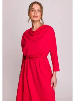 Kleid in Rot