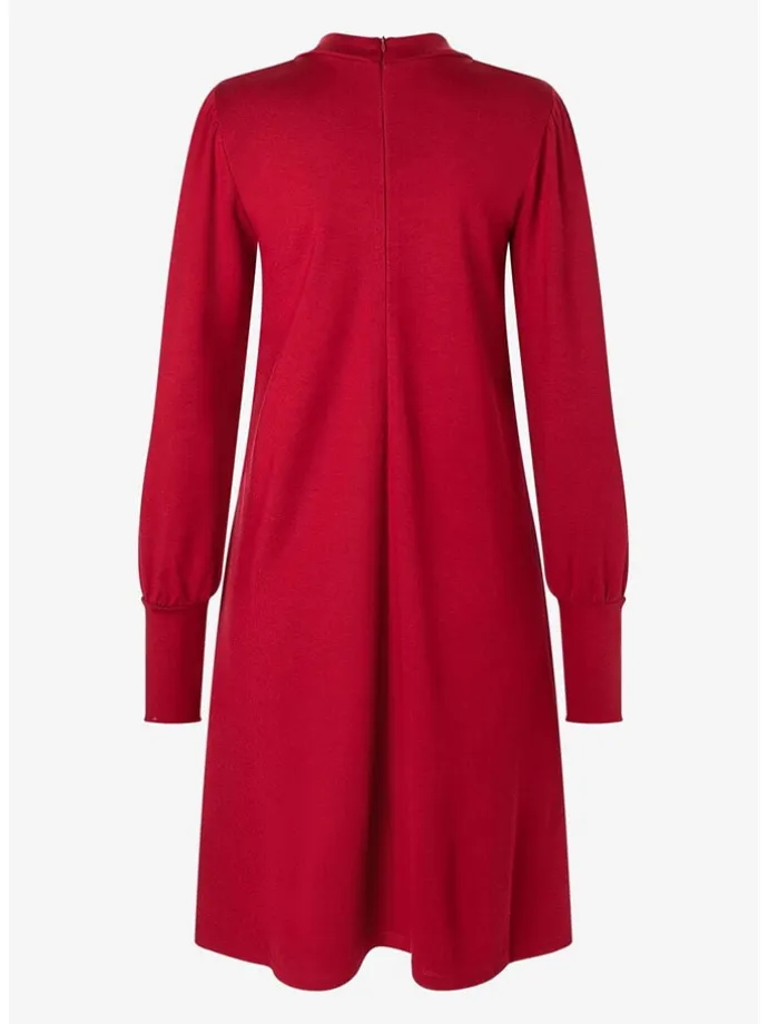 Kleid in Rot