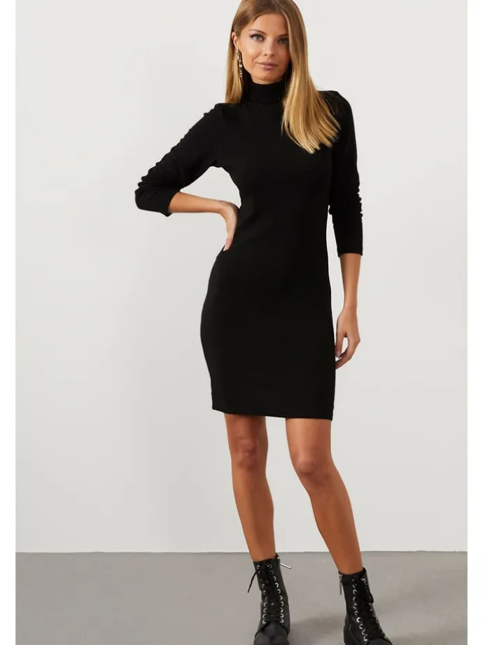 Kleid in Schwarz