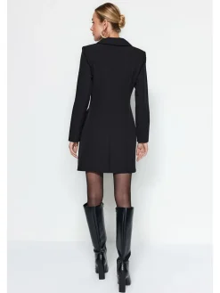 Kleid in Schwarz