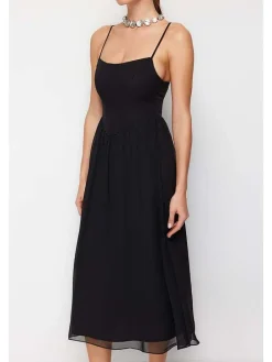 Kleid in Schwarz