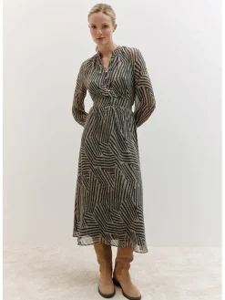 Kleid in Schwarz