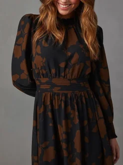 Kleid in Schwarz/ Braun