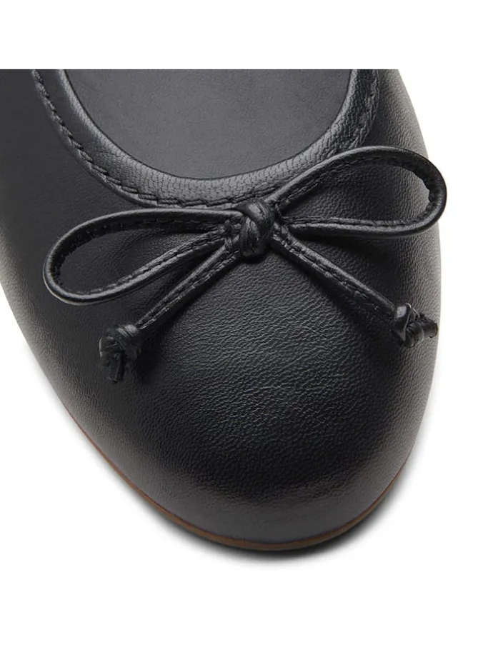 Leder-Ballerinas "Fawna" in Schwarz