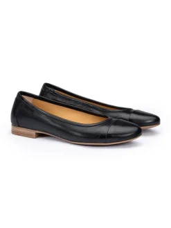 Leder-Ballerinas in Schwarz