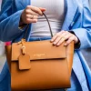Leder-Henkeltasche "Nael" in Camel - (B)26,5 x (H)21 x (T)8,5 cm