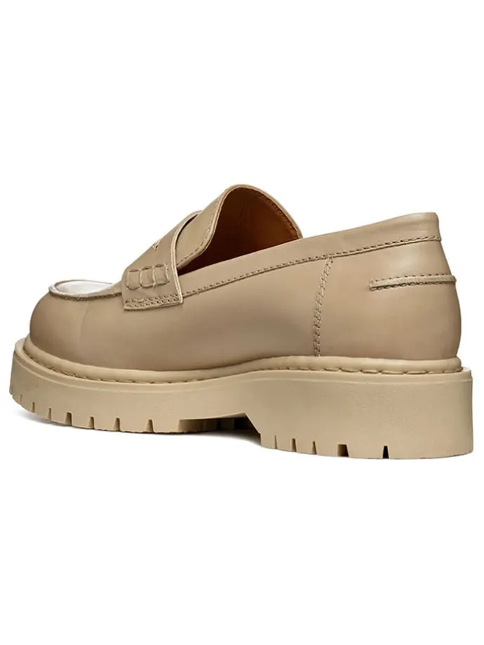 Leder-Mokassins in Beige