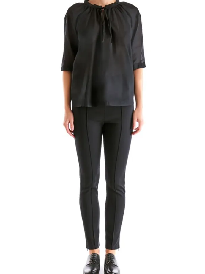 Leder-Schnürschuhe in Schwarz