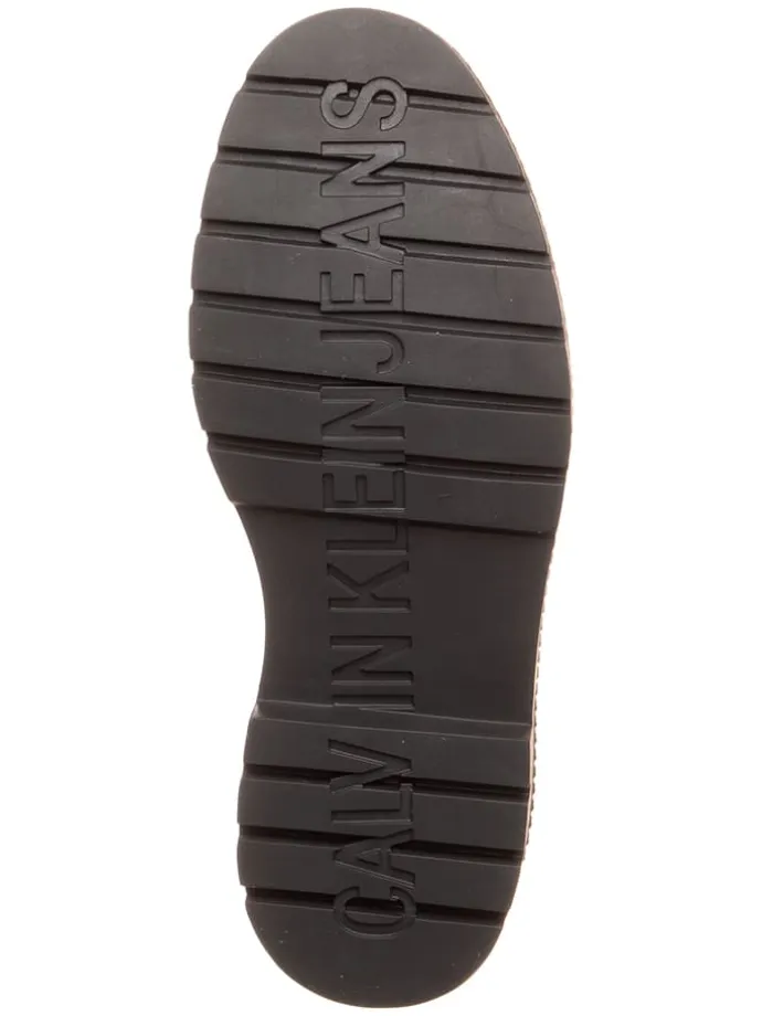 Leder-Schnürschuhe in Schwarz
