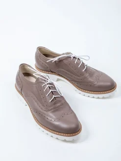 Leder-Schnürschuhe in Taupe