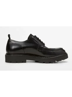 Leder-Schnürschuhe 