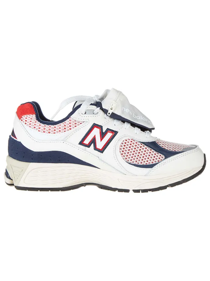 Leder-Sportschuhe "M2002RVE" in Weiß