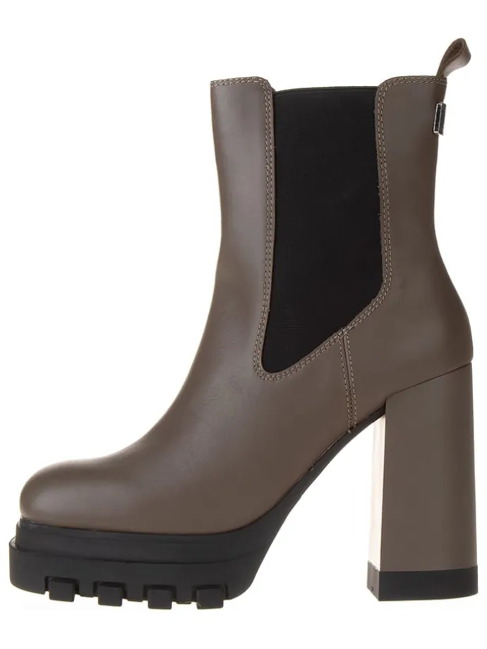 Leder-Stiefeletten in Hellbraun