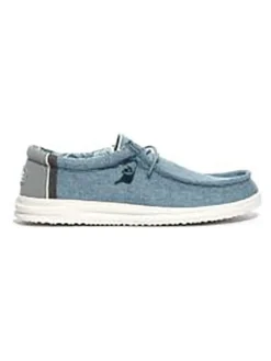 Mokassins in Hellblau