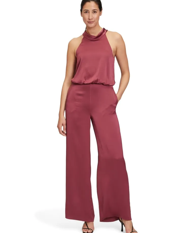 Overall in Pink