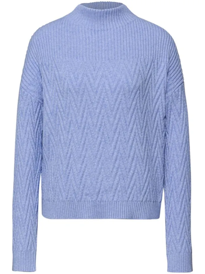 Pullover in Hellblau