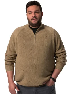 Pullover in sandstein