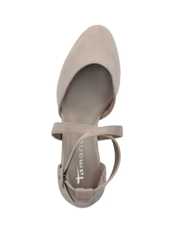 Pumps in taupe