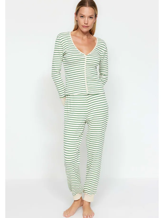 Pyjama in Creme/ Grün