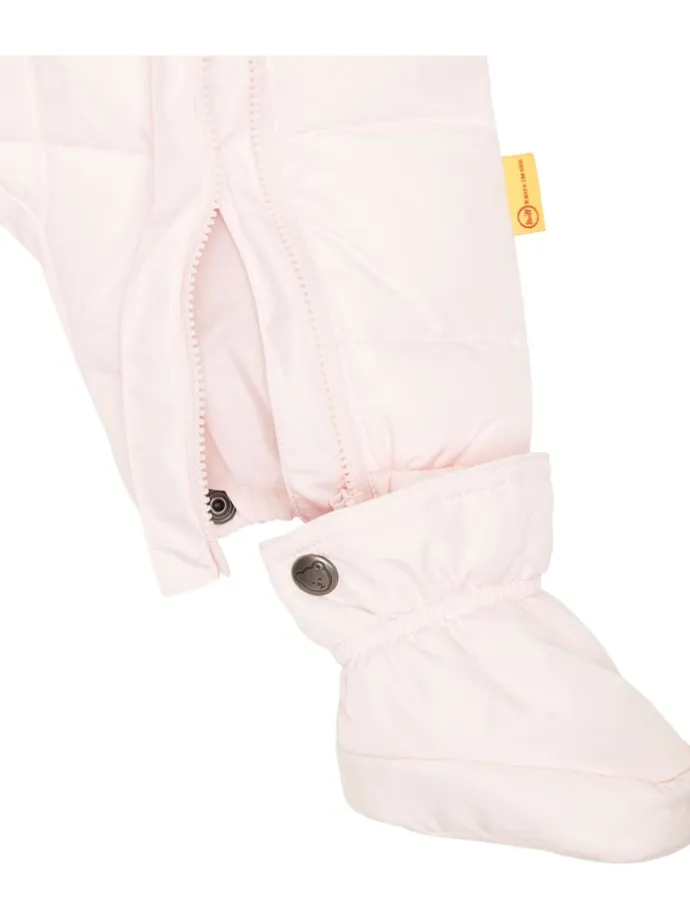 Schneeanzug in Rosa