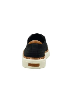 Schnürschuhe 