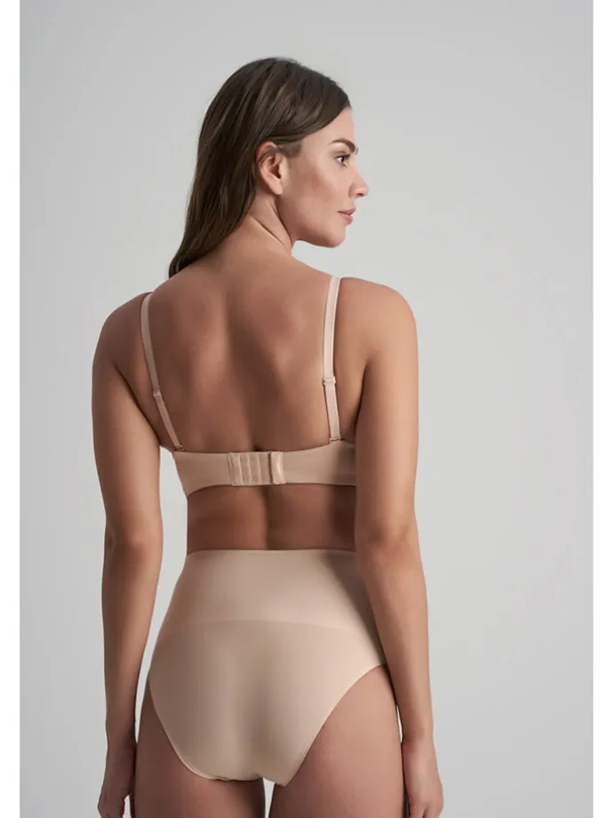 Shape-Slip in Beige