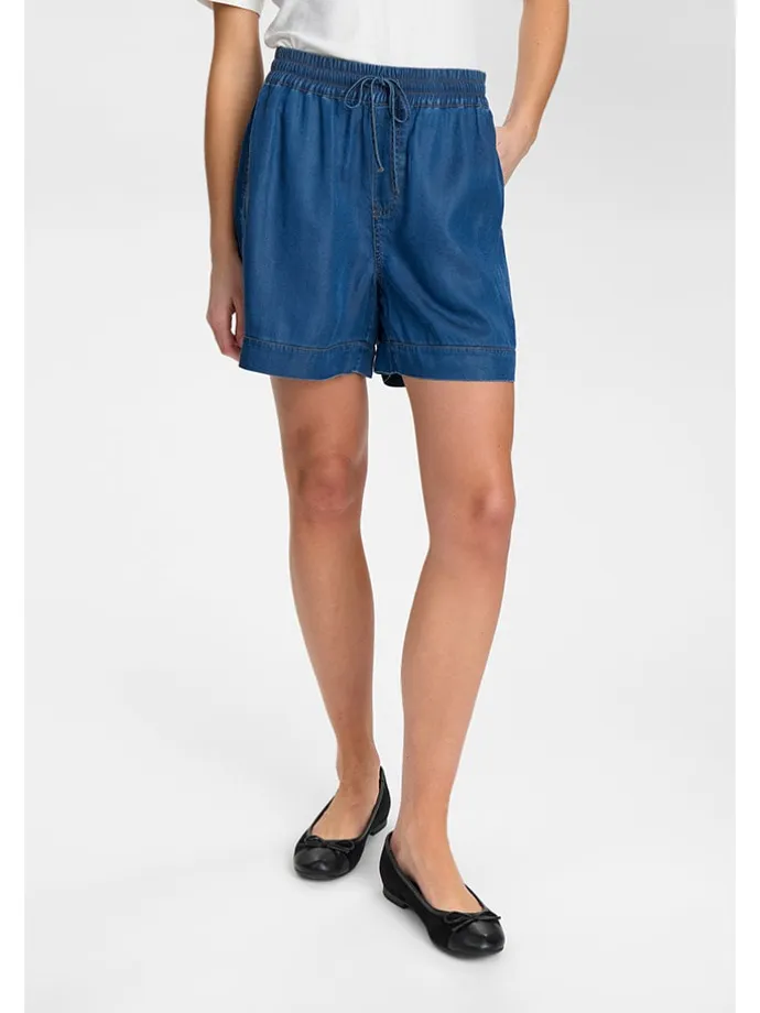Shorts in Blau