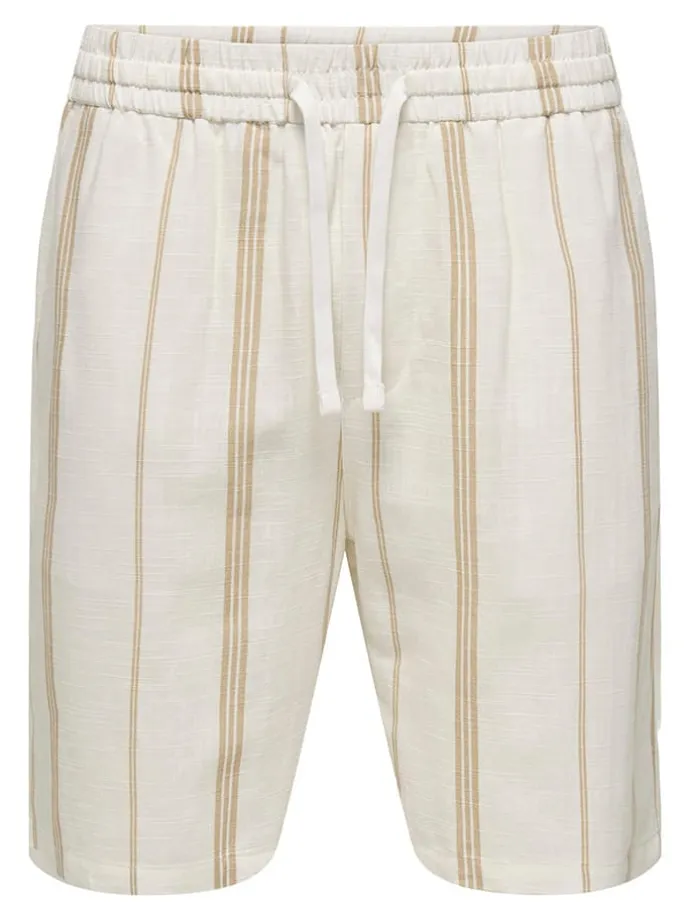 Shorts in Creme