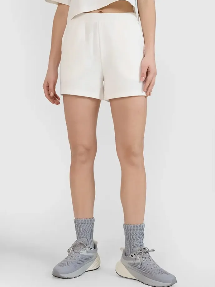 Shorts in Creme