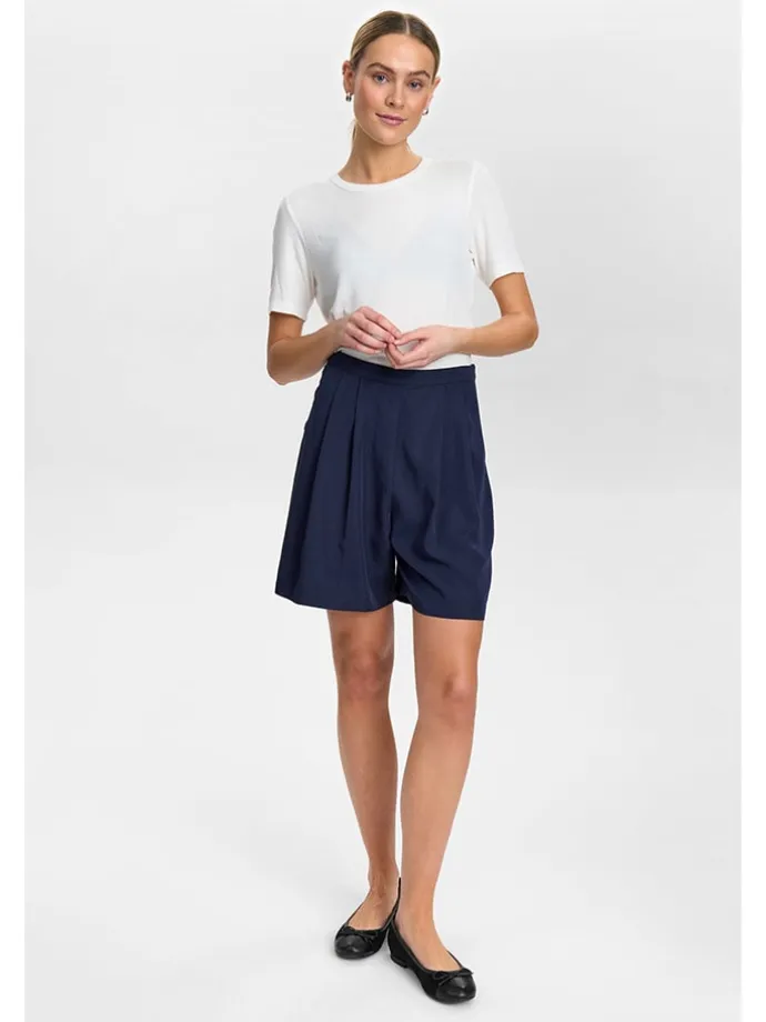 Shorts in Dunkelblau