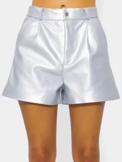 Shorts in Grau