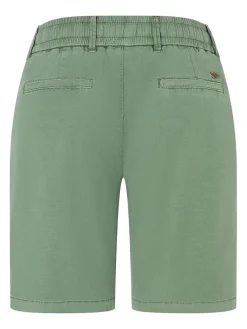 Shorts in Grün