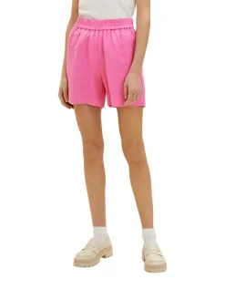 Shorts in Pink