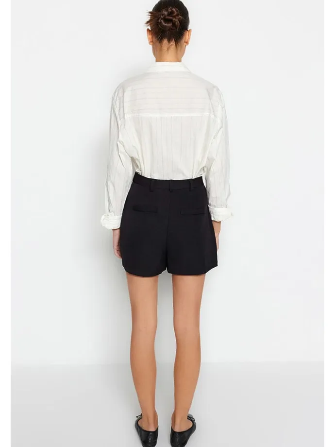 Shorts in Schwarz