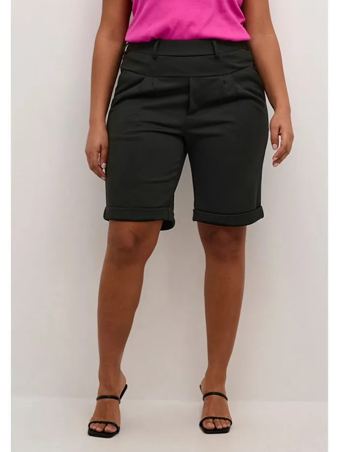 Shorts in Schwarz