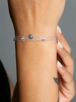Silber-Armkette mit Schmuckelementen