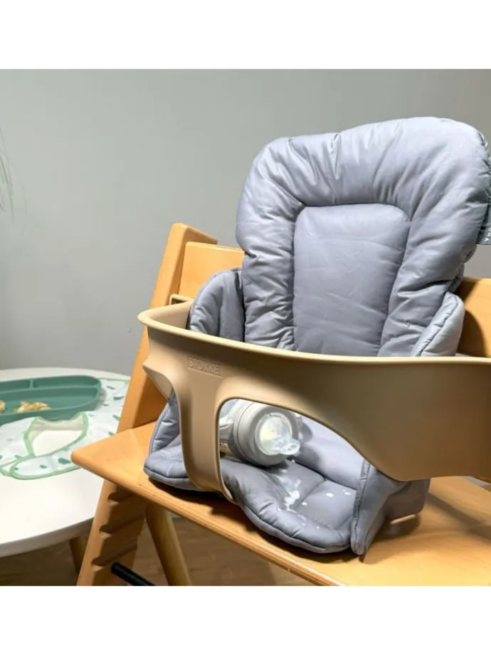 Sitzverkleinerer für Stokke Tripp Trapp Hochstuhl in grau