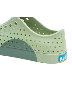 Slipper in Grün