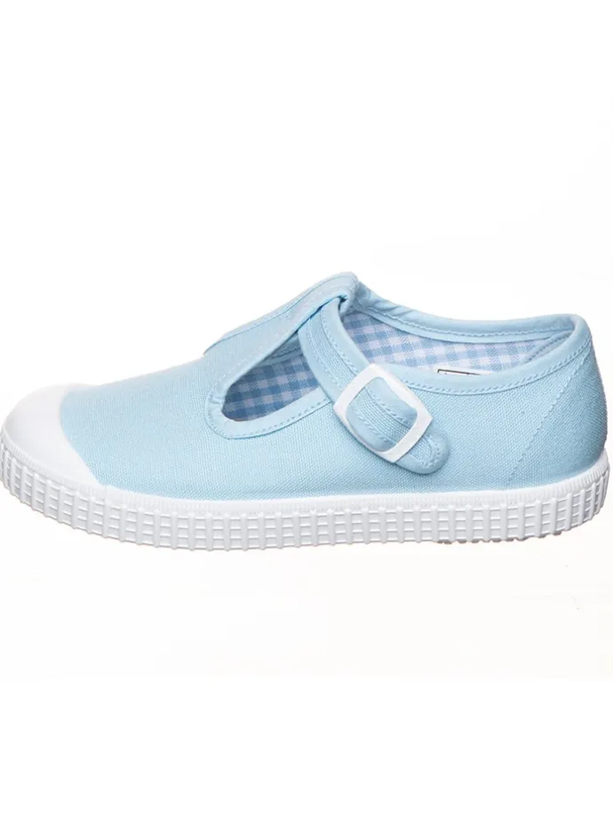 Slipper in Hellblau