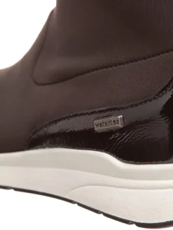Slipper in Schwarz