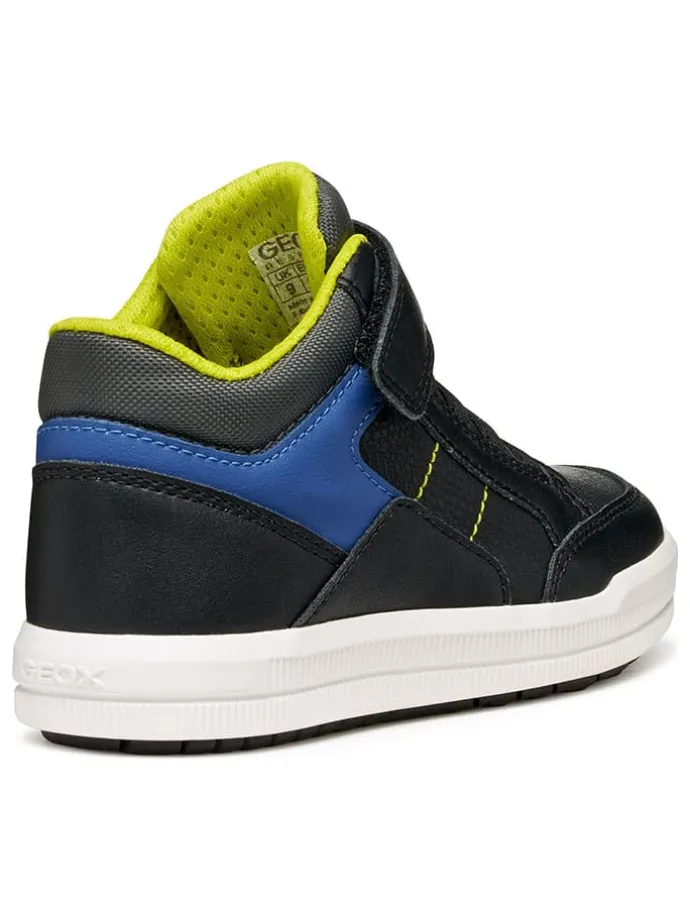 Sneakers "Arzach" in Schwarz in Schwarz