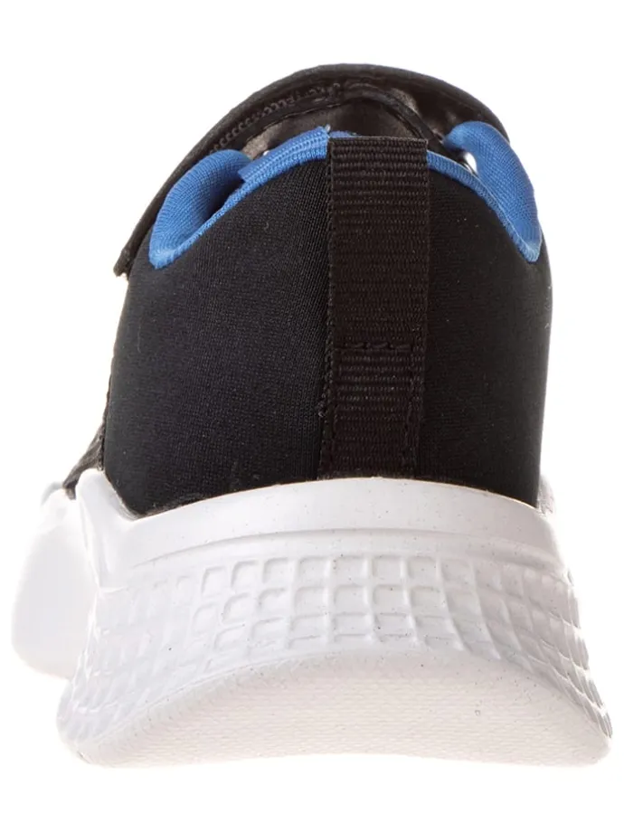 Sneakers "Court-Drive" in Schwarz