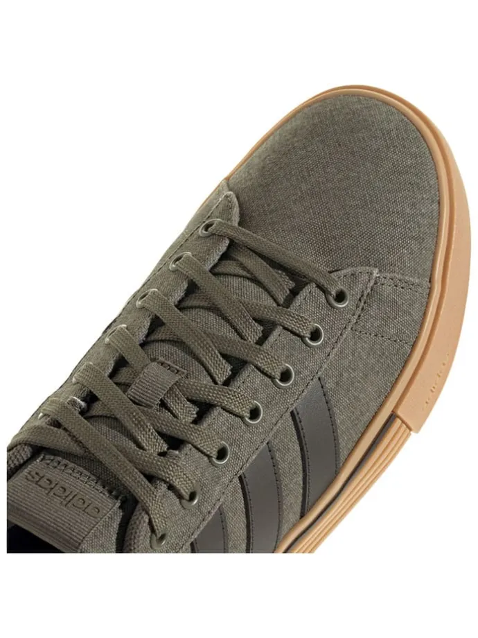 Sneakers "Daily 4.0" in Khaki
