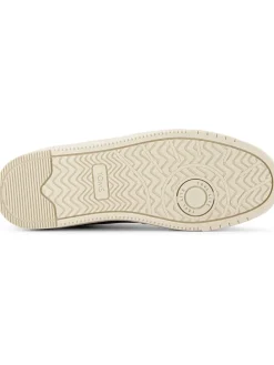 Sneakers in Braun