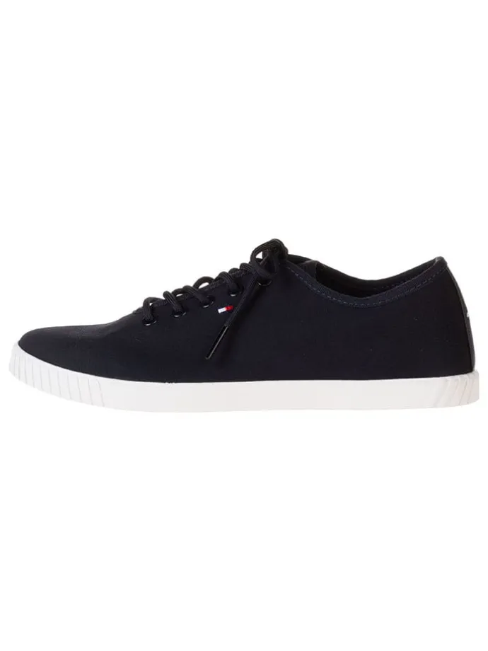 Sneakers in Dunkelblau